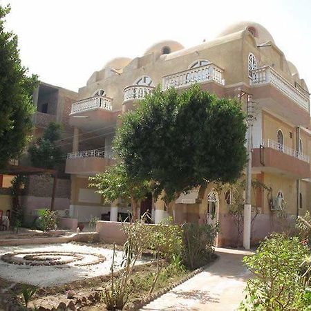 Luxor Light Retreat Hotel Esterno foto